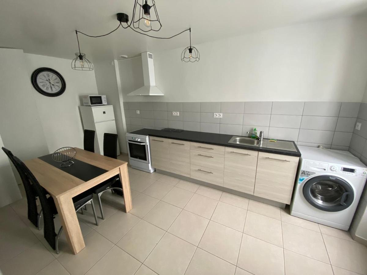 Gîte la Belle Vallée maison indépendante 80m2, 2 chambres à 10 min du Puy du Fou Treize-Vents Exterior foto