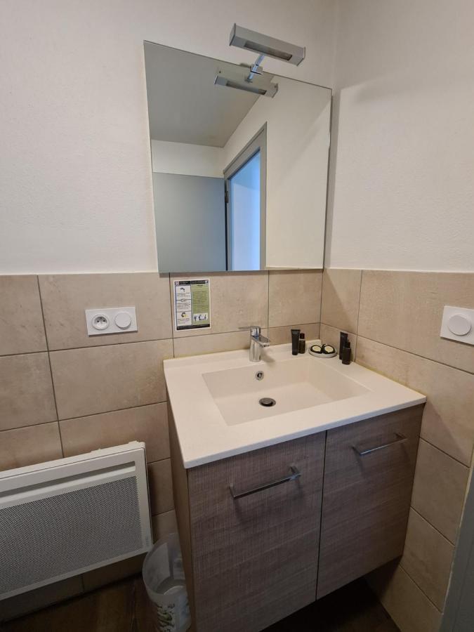 Gîte la Belle Vallée maison indépendante 80m2, 2 chambres à 10 min du Puy du Fou Treize-Vents Exterior foto
