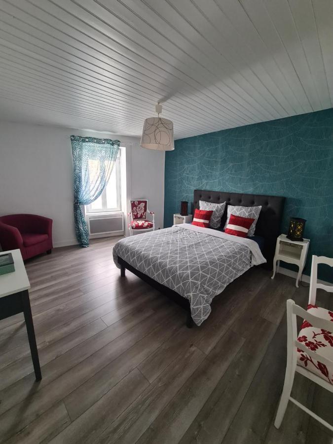 Gîte la Belle Vallée maison indépendante 80m2, 2 chambres à 10 min du Puy du Fou Treize-Vents Exterior foto